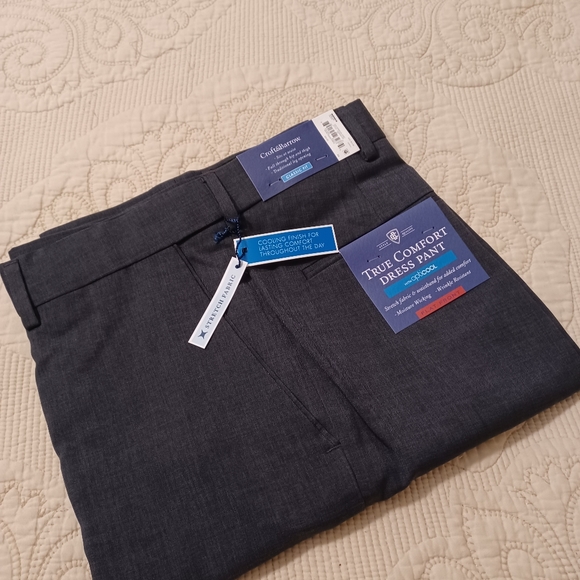 Croft & Barrow men's slacks - classic fit, flat front, size 36x32 - Picture 2 of 10